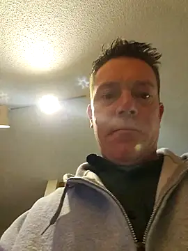 Bigtater1999 online show from February 4, 2026, 10:27 pm