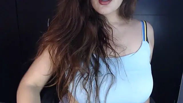 AdharaLujan online show from February 4, 2025, 3:36 pm