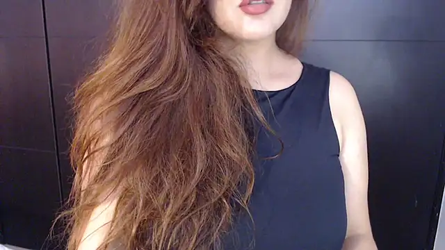 AdharaLujan online show from February 20, 2025, 4:47 pm