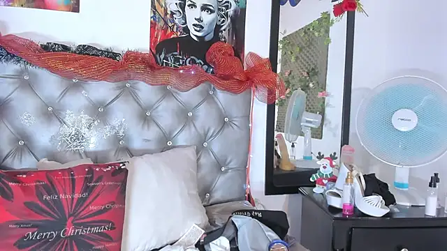 Snapshot of NAMICHANSMITH chatting on December 19, 2024, 12:45 am NAMICHANSMITH online show from December 19, 2024, 12:45 am