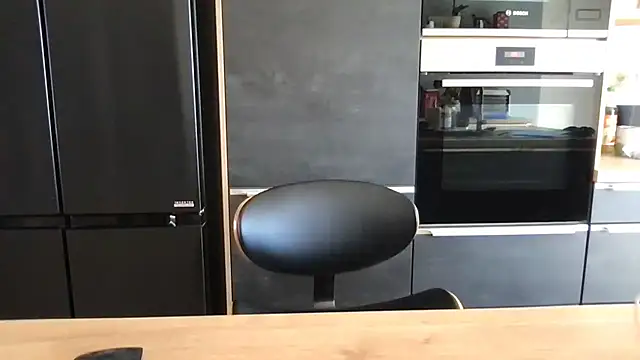 unconnudu21000 online show from September 19, 2025, 10:52 am