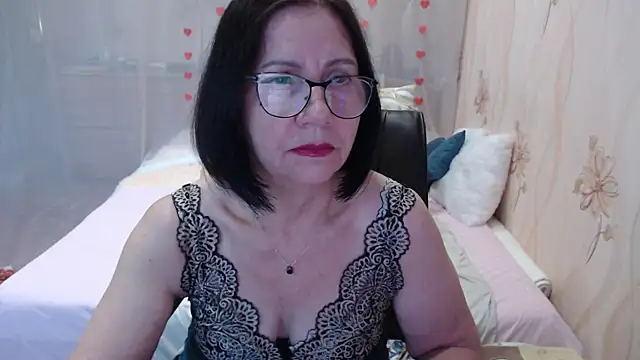 OlgaHottie online show from November 6, 2025, 11:09 pm