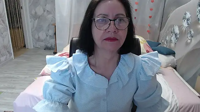 OlgaHottie online show from April 10, 2026, 12:50 am