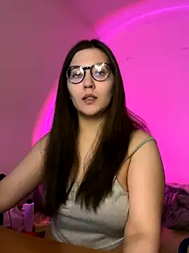 Prudie Gabriella online show from September 28, 2025, 2:24 pm