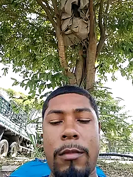 Snapshot of Pr3To021 chatting on September 19, 2025, 2:43 pm Pr3To021 online show from September 19, 2025, 2:43 pm