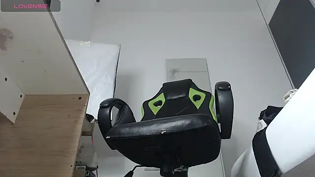 alma fenix online show from March 6, 2025, 3:24 pm