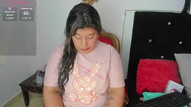 Snapshot of AmeliaThompsonTaboo chatting on October 2, 2025, 1:25 pm AmeliaThompsonTaboo online show from October 2, 2025, 1:25 pm