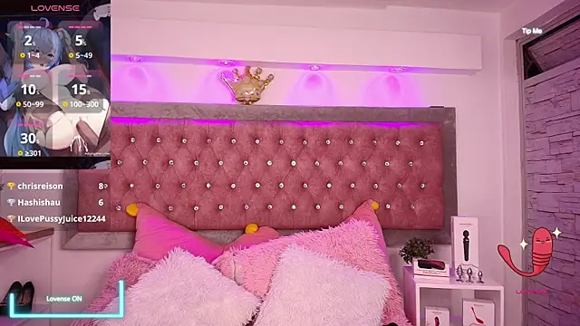 Snapshot of EmmaWilder chatting on March 10, 2025, 11:27 pm EmmaWilder online show from March 10, 2025, 11:27 pm