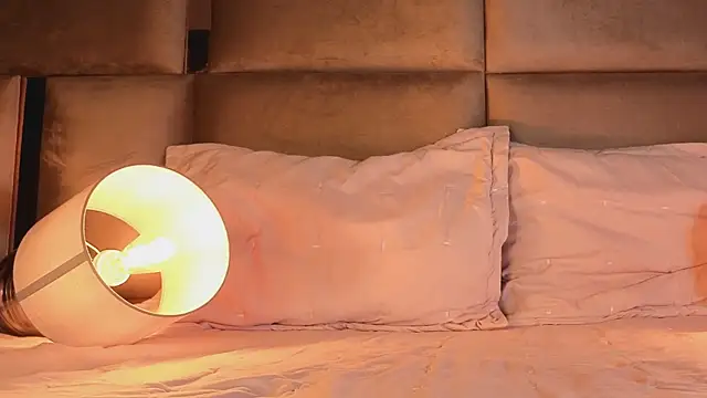 angelinepossy online show from November 29, 2025, 9:59 pm