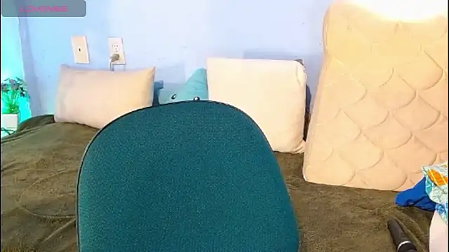 venus swet  online show from October 3, 2025, 12:58 am