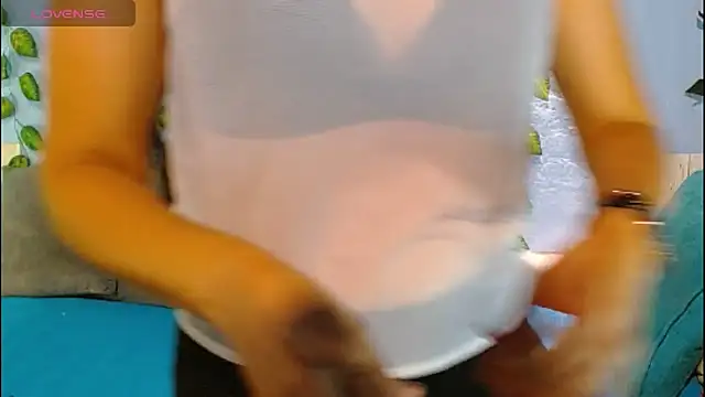 venus swet  online show from April 13, 2026, 11:31 pm