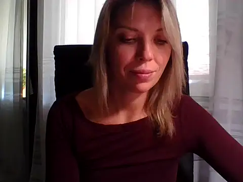 VelvetLove287 online show from October 1, 2025, 9:03 am