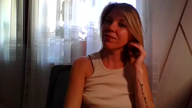 Snapshot of VelvetLove287 chatting on March 9, 2026, 6:28 am VelvetLove287 online show from March 9, 2026, 6:28 am