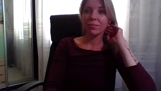 VelvetLove287 online show from October 20, 2025, 1:33 pm