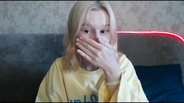 EnigmaSee online show from October 3, 2025, 8:27 am