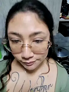 Mia Ruiz online show from October 30, 2025, 2:10 am