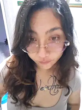 Mia Ruiz online show from November 19, 2025, 3:17 am