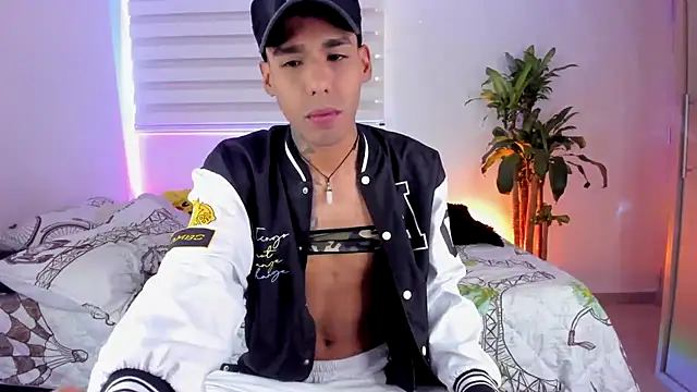 aldrinwhite online show from September 17, 2025, 6:21 pm