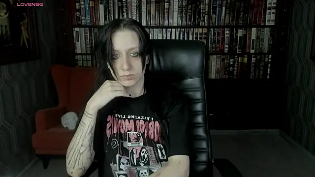 Snapshot of Medusa__Gorgona chatting on October 25, 2025, 5:57 pm Medusa Gorgona online show from October 25, 2025, 5:57 pm