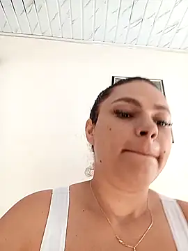 Snapshot of Mommy-Hot chatting on February 14, 2026, 1:00 pm Mommy-Hot online show from February 14, 2026, 1:00 pm