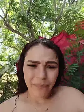 Snapshot of Mommy-Hot chatting on May 20, 2026, 6:16 pm Mommy-Hot online show from May 20, 2026, 6:16 pm