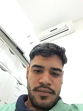 Snapshot of novinho21_062 chatting on May 15, 2026, 5:33 pm novinho21 062 online show from May 15, 2026, 5:33 pm