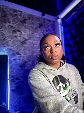 Melany Williams online show from November 17, 2025, 1:15 pm