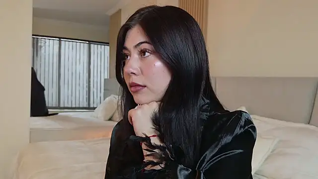 Zoe Benson online show from October 21, 2025, 1:10 pm