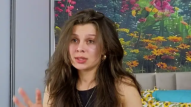 MadameDeFeu online show from February 17, 2025, 12:38 pm