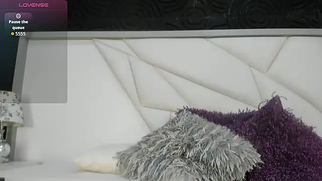 AbigailWilliams  online show from December 4, 2025, 11:20 am