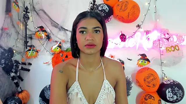 BarbieHotLaura online show from October 26, 2025, 4:07 pm