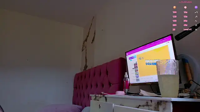 Gaby Vegaa online show from November 16, 2025, 10:13 pm