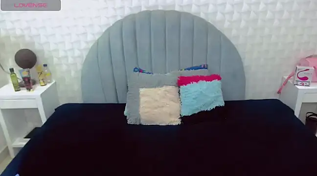 charlotte 0309 online show from March 20, 2025, 6:31 pm