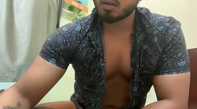 SumitPandey789 online show from February 9, 2025, 11:47 am