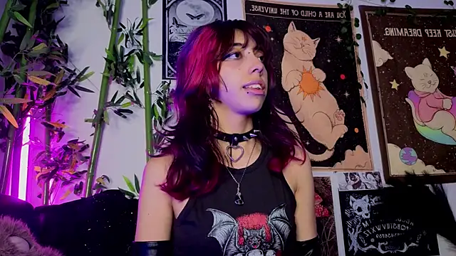 Nyx nayla online show from April 21, 2026, 1:42 am