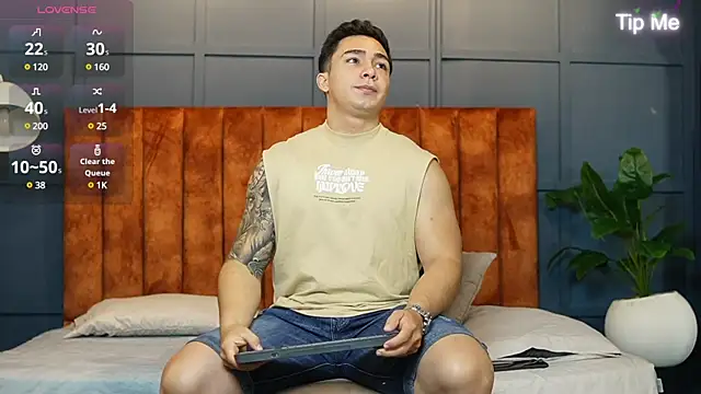 Ryan Hunt online show from March 12, 2025, 11:43 am