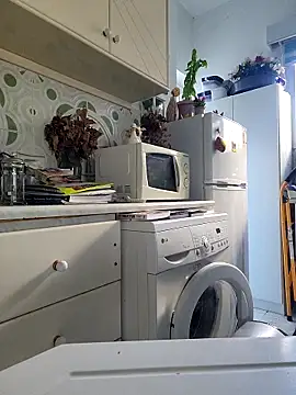 LorenRosse online show from September 20, 2025, 5:12 am