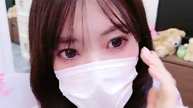 oxo yuna oxo online show from February 17, 2025, 1:00 pm