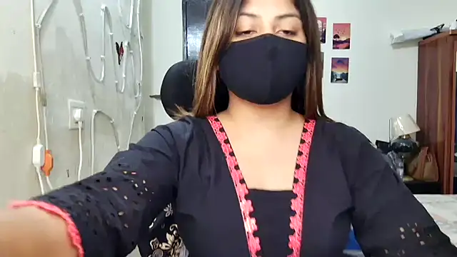 Snapshot of Hoty-Shivangi chatting on June 30, 2026, 9:48 pm Hoty-Shivangi online show from June 30, 2026, 9:48 pm