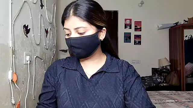 Snapshot of Hoty-Shivangi chatting on June 28, 2026, 12:06 am Hoty-Shivangi online show from June 28, 2026, 12:06 am
