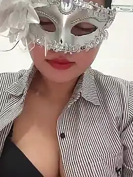 Snapshot of girldam95 chatting on February 25, 2026, 4:23 am girldam95 online show from February 25, 2026, 4:23 am