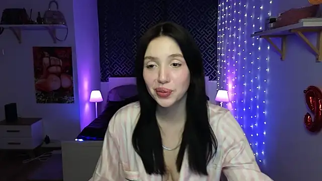 AliceSpark online show from January 24, 2025, 10:51 pm