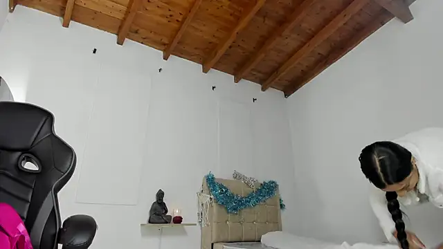 Daila 20  online show from December 19, 2025, 2:08 pm