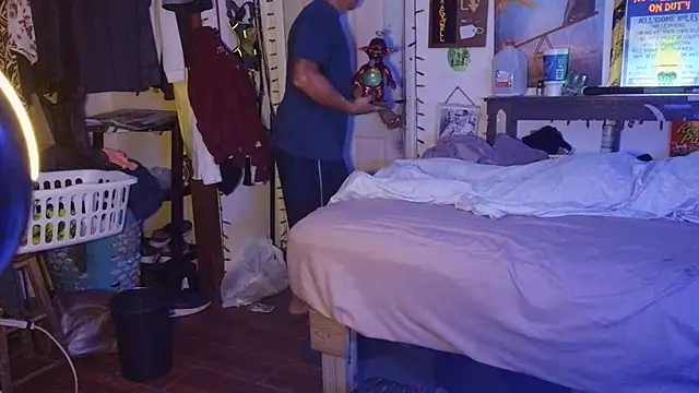Buffshagswell online show from July 27, 2026, 1:12 am