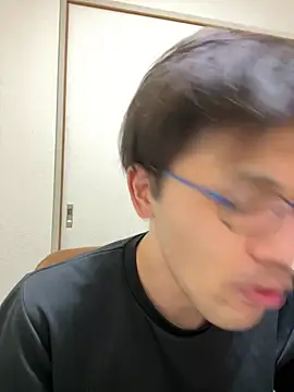 Snapshot of ryusei18570 chatting on December 26, 2024, 2:27 pm ryusei18570 online show from December 26, 2024, 2:27 pm