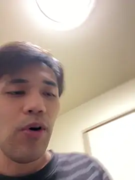 ryusei18570 online show from February 19, 2025, 3:27 pm