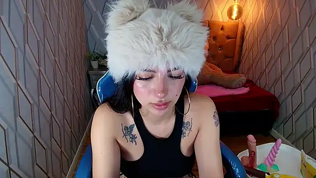 Angelchristix online show from June 4, 2026, 2:11 pm