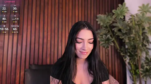 Jennmiiller  online show from November 4, 2025, 1:15 pm