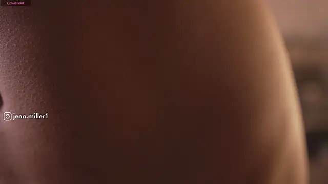 Snapshot of Jennmiiller_ chatting on April 30, 2026, 12:23 pm Jennmiiller online show from April 30, 2026, 12:23 pm