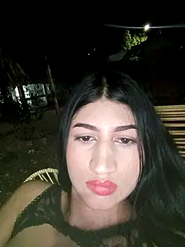 Julix A online show from September 30, 2025, 1:22 am